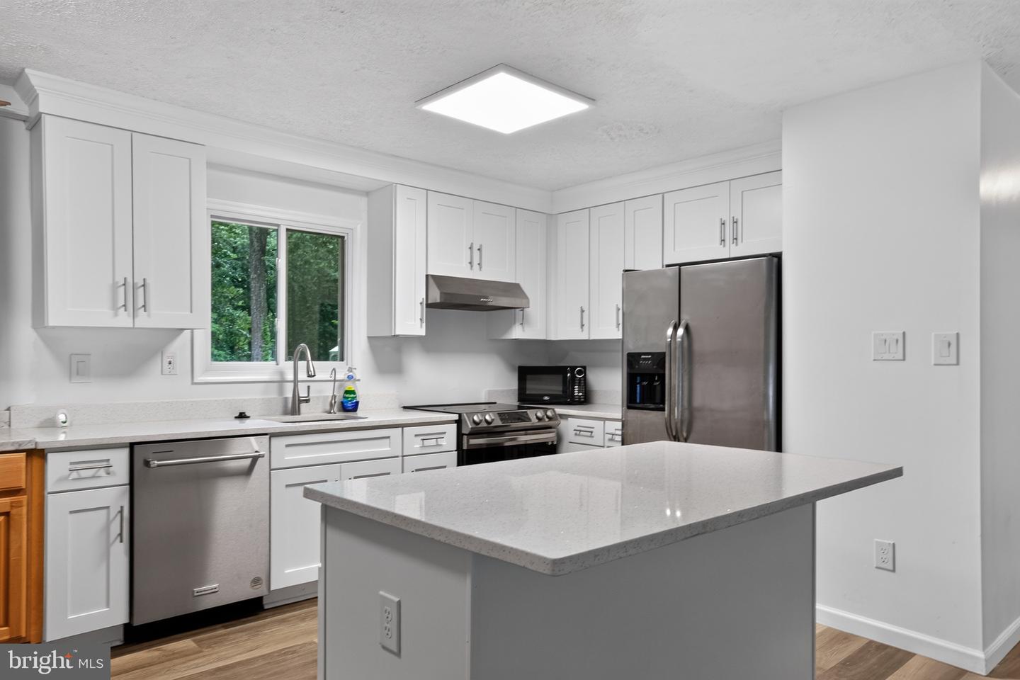21465 Indian Bridge Rd Property Photo 4
