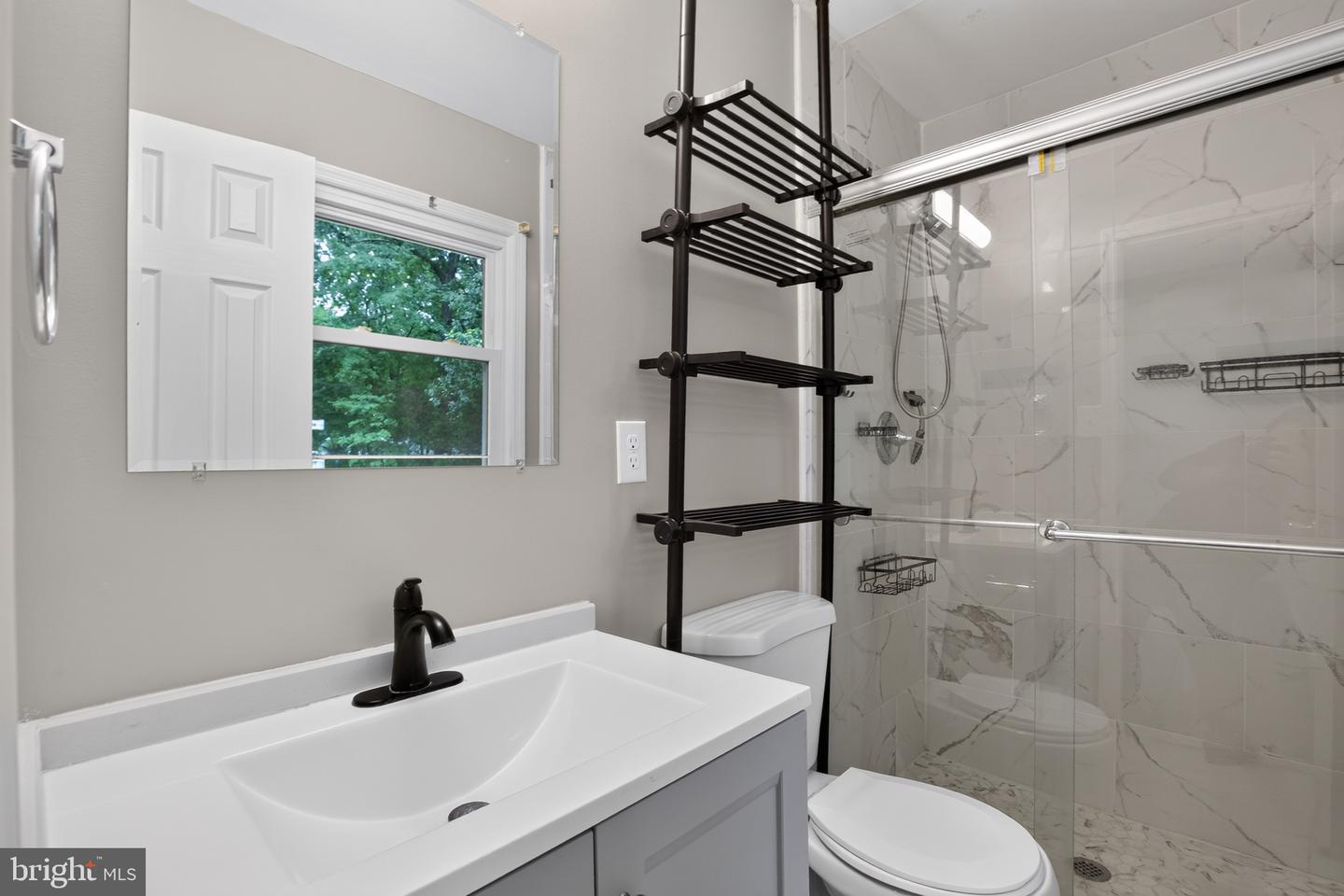 21465 Indian Bridge Rd Property Photo 7