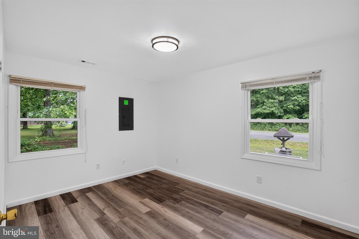 21465 Indian Bridge Rd Property Photo 11