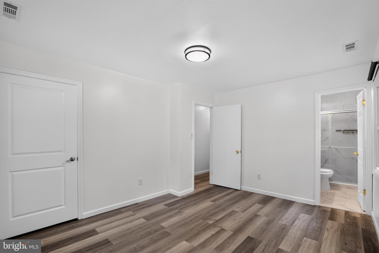 21465 Indian Bridge Rd Property Photo 13
