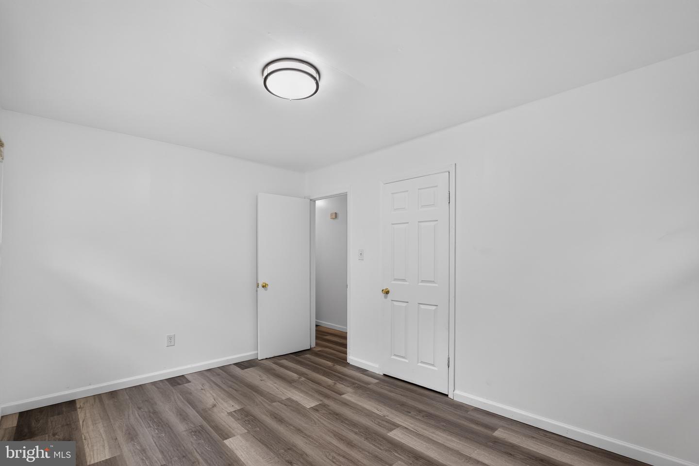 21465 Indian Bridge Rd Property Photo 15