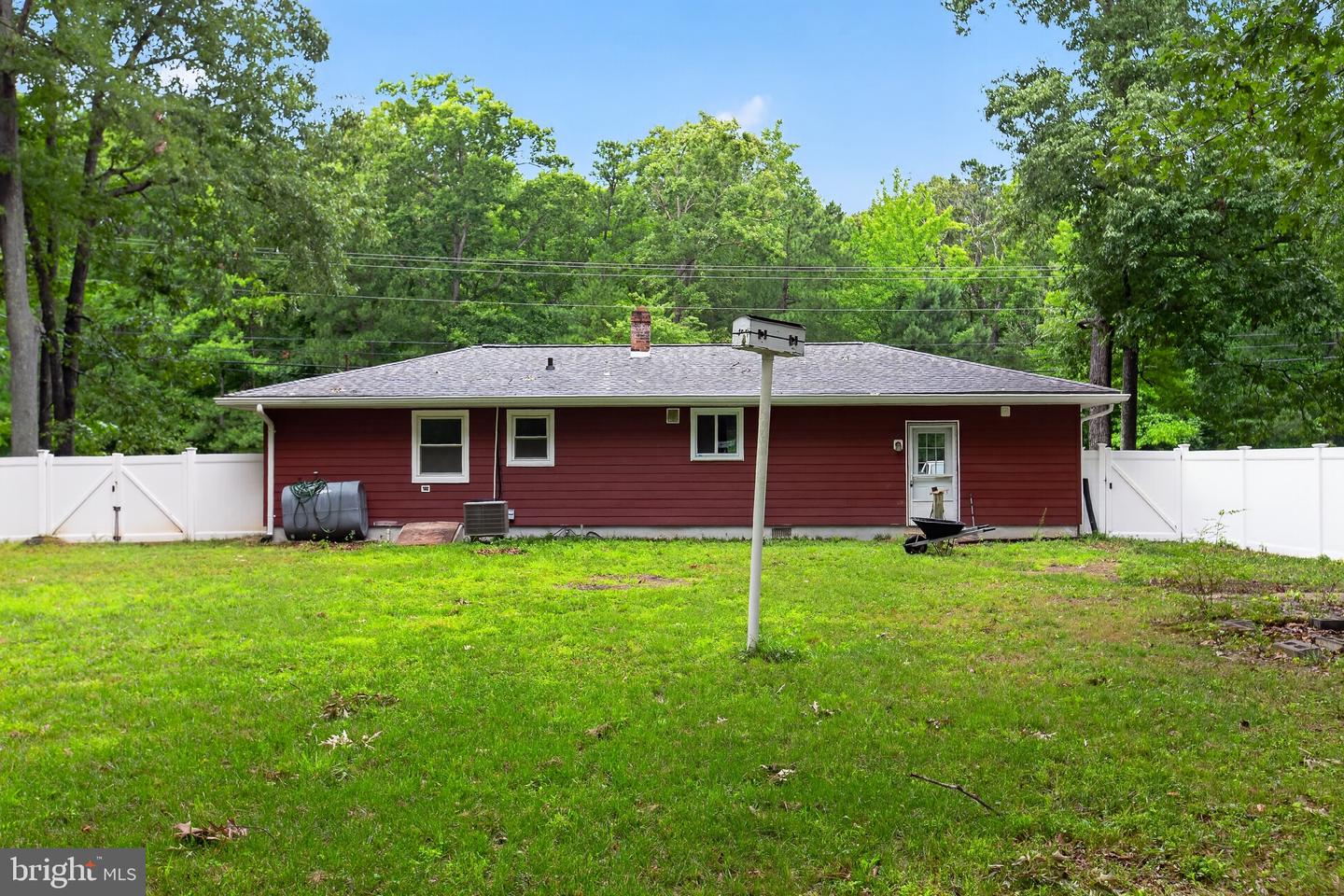 21465 Indian Bridge Rd Property Photo 16