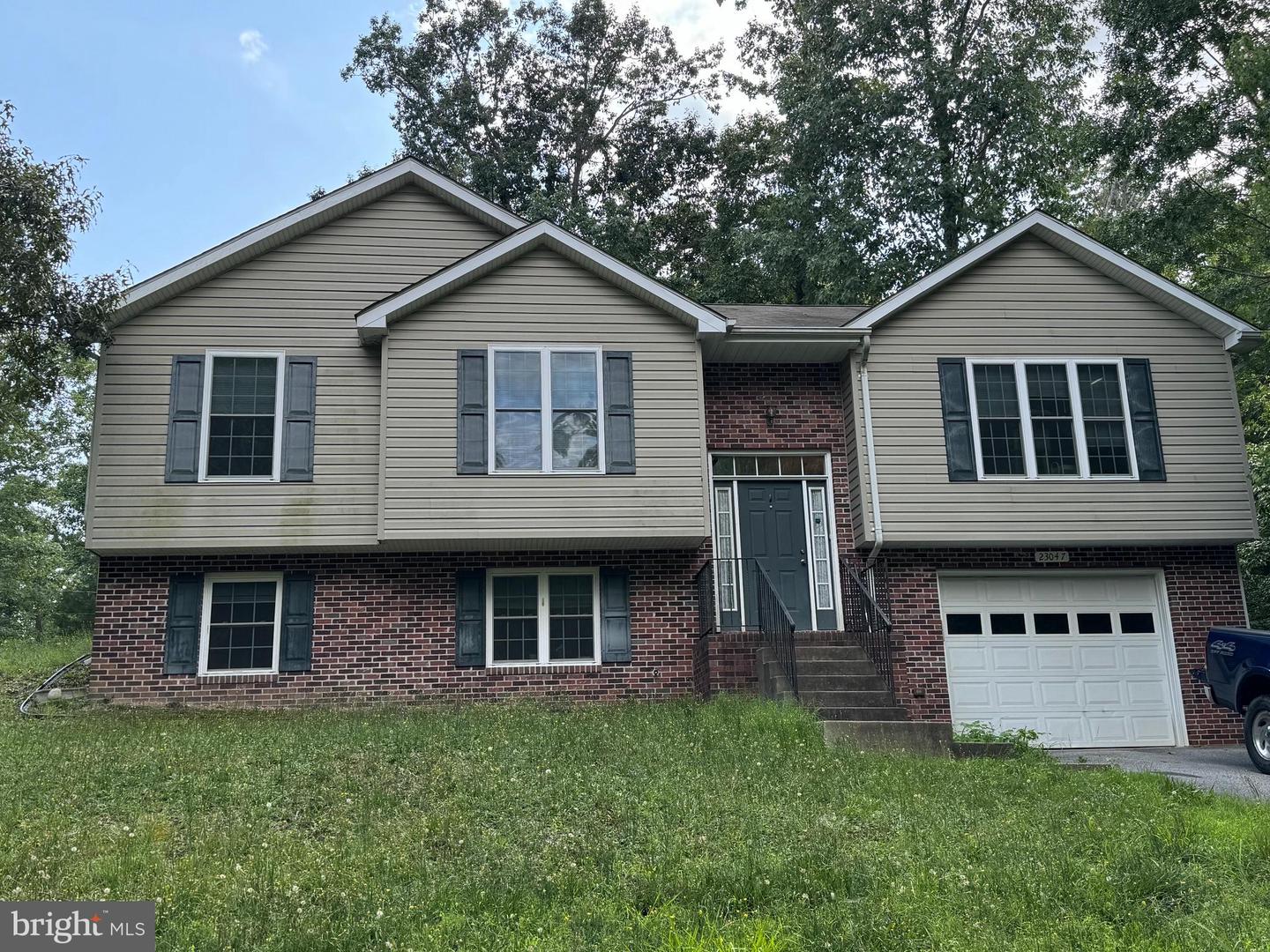 23047 Gunston Dr Property Photo 1