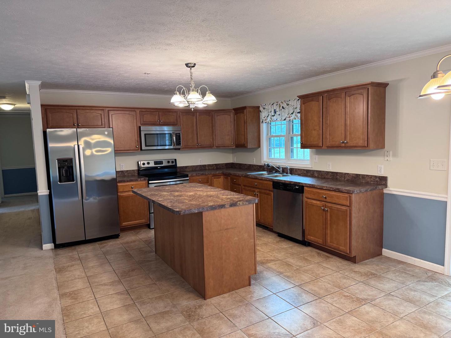 23047 Gunston Dr Property Photo 10