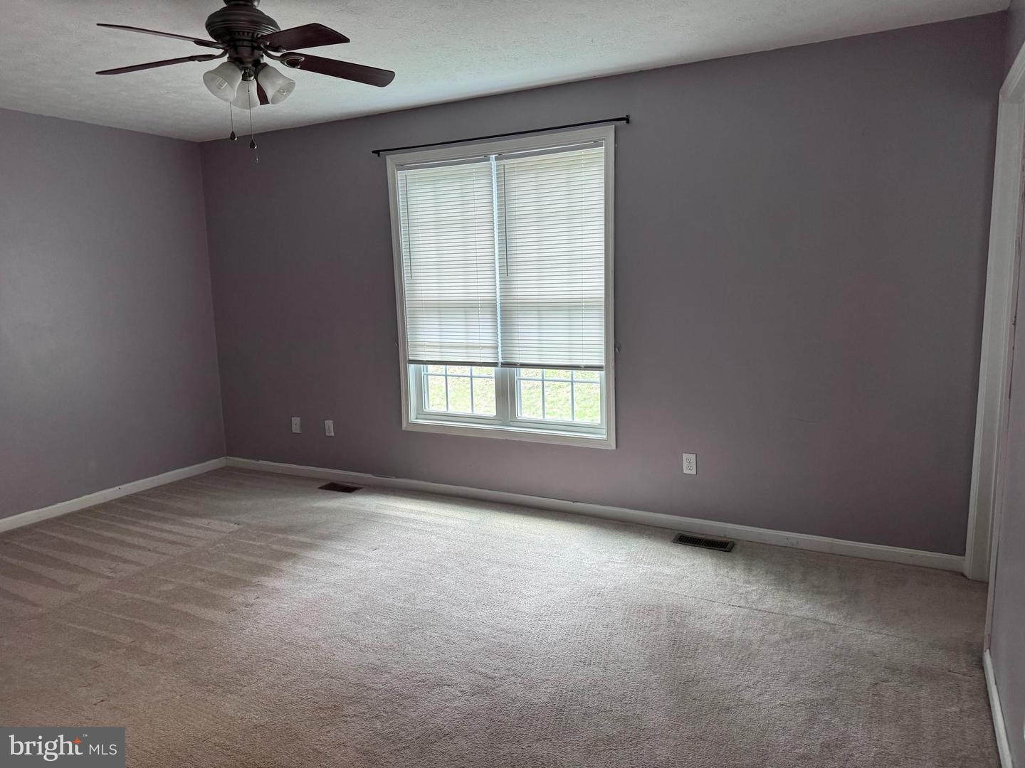 23047 Gunston Dr Property Photo 14