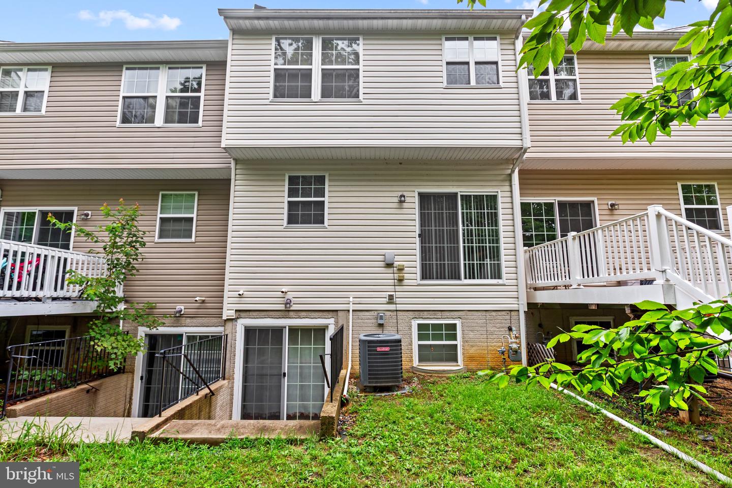 22416 Dark Star Way Property Photo 32