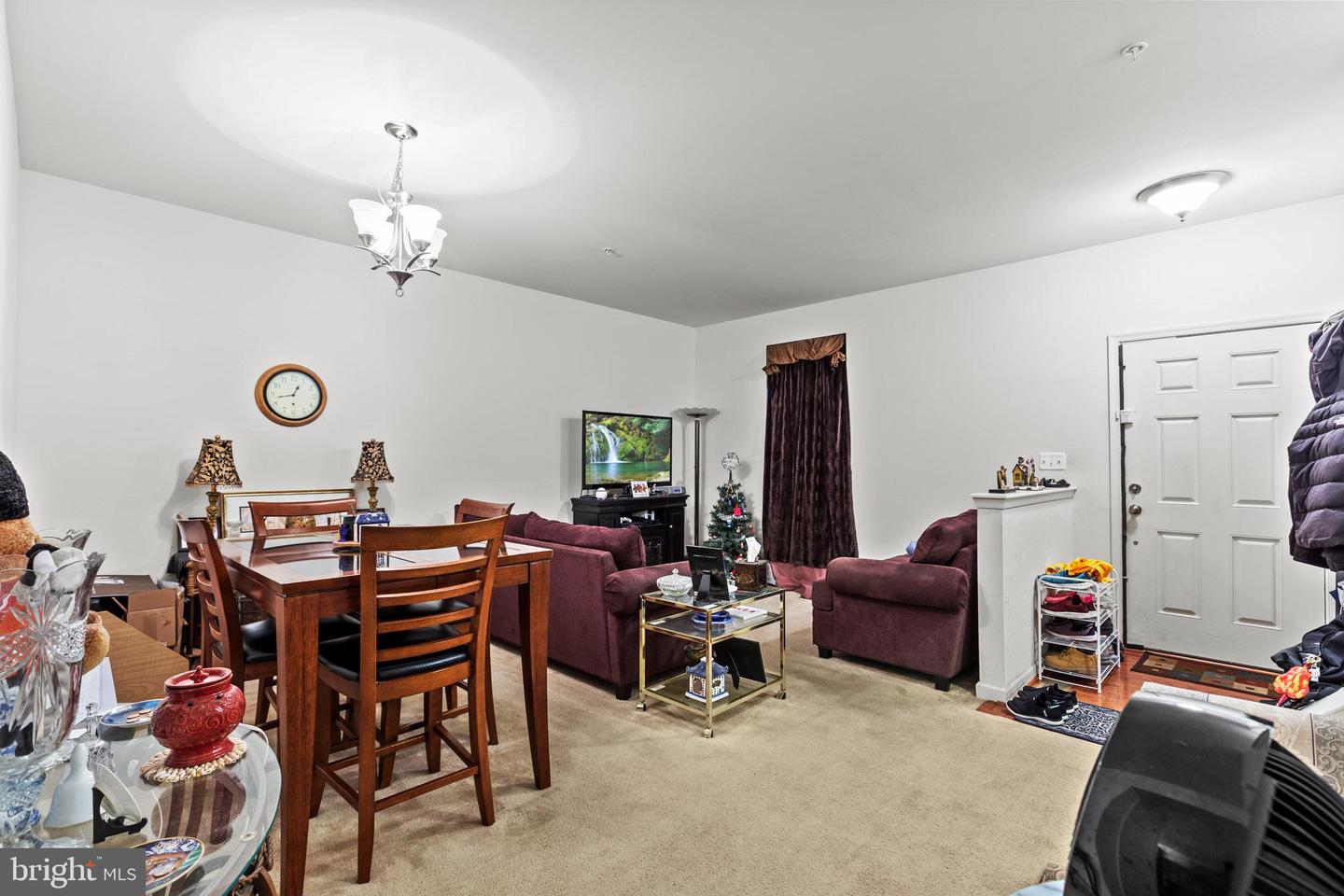 21760d Winter Bloom Ln Property Photo 5