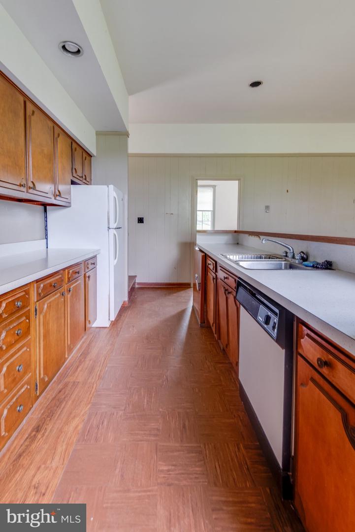 45776 Boothe Rd Property Photo 40