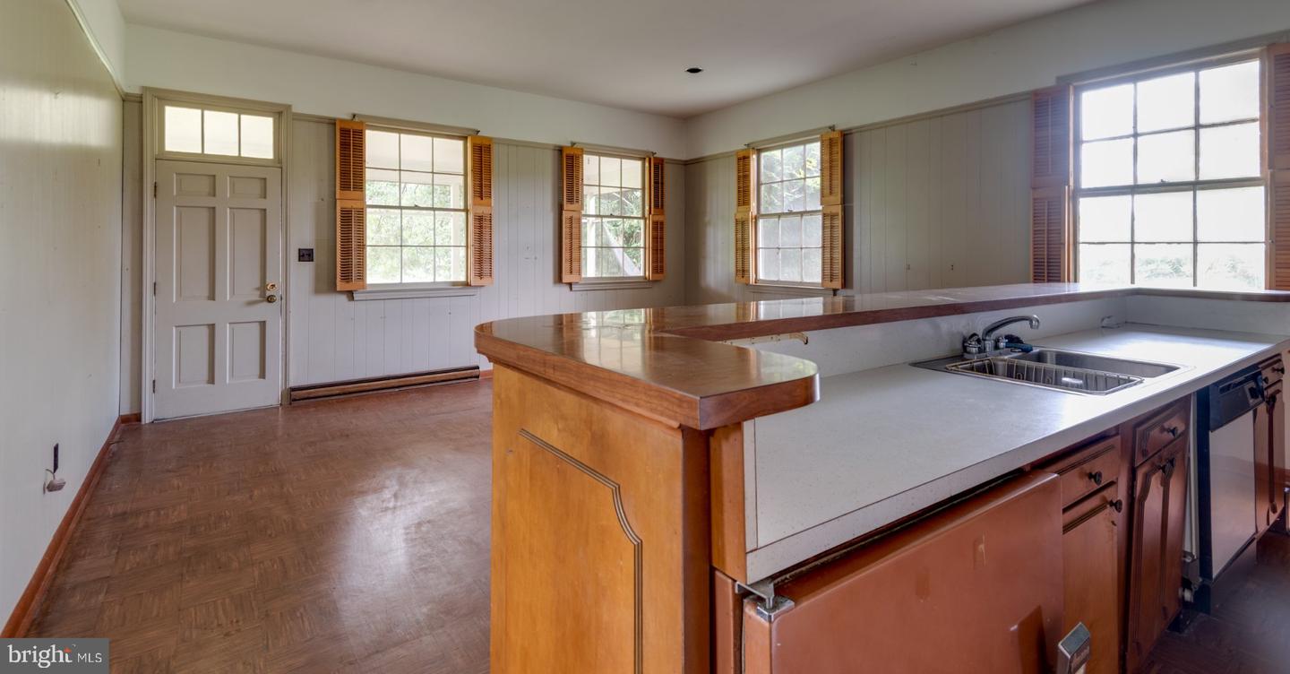 45776 Boothe Rd Property Photo 41