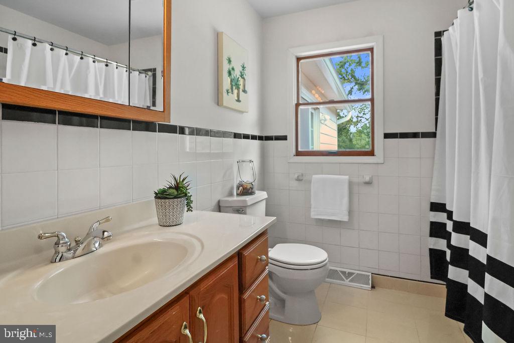 23655 Daniel Farm Ln Property Photo 39