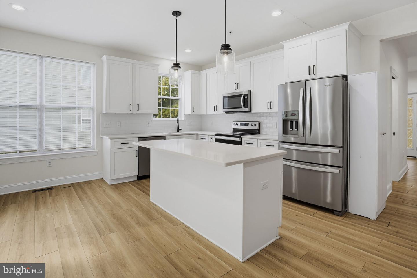 22621 Woods Ln Property Photo 10