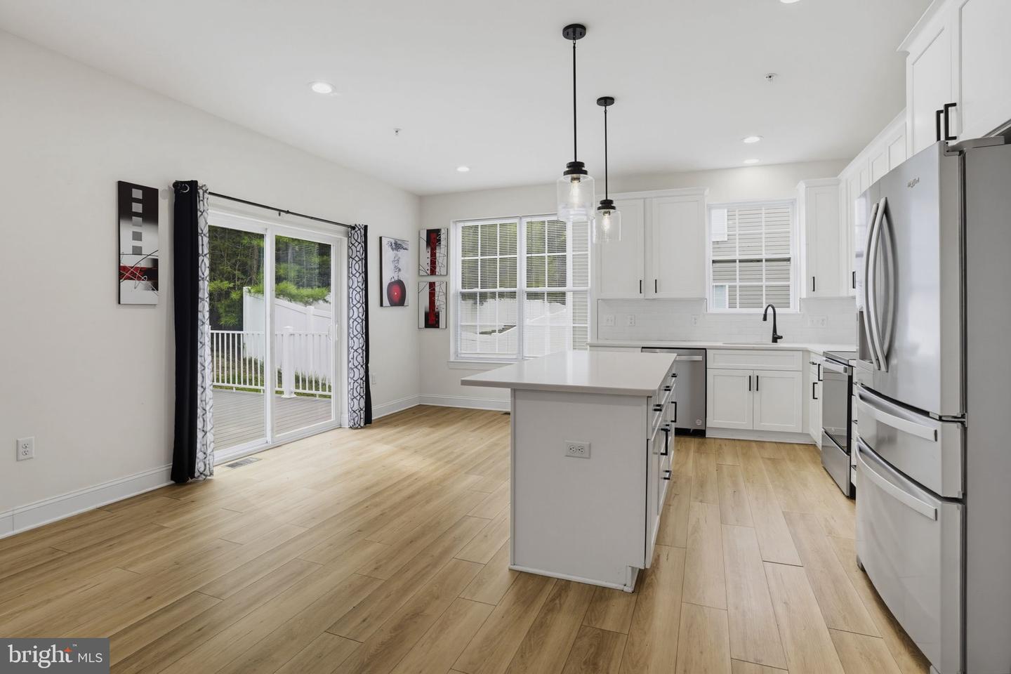 22621 Woods Ln Property Photo 12