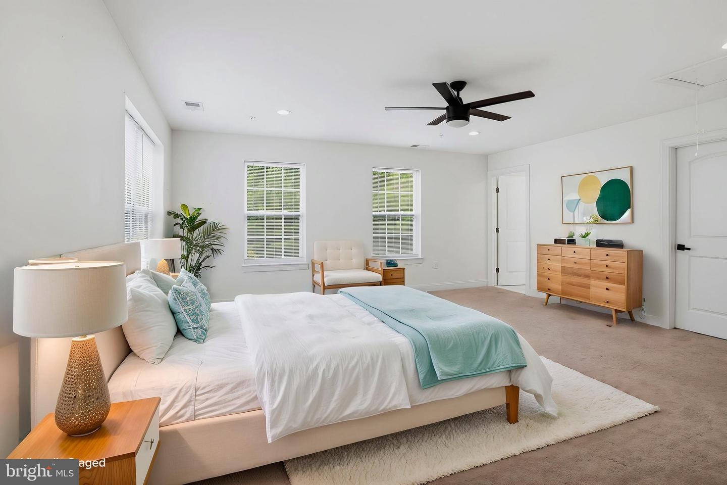 22621 Woods Ln Property Photo 18