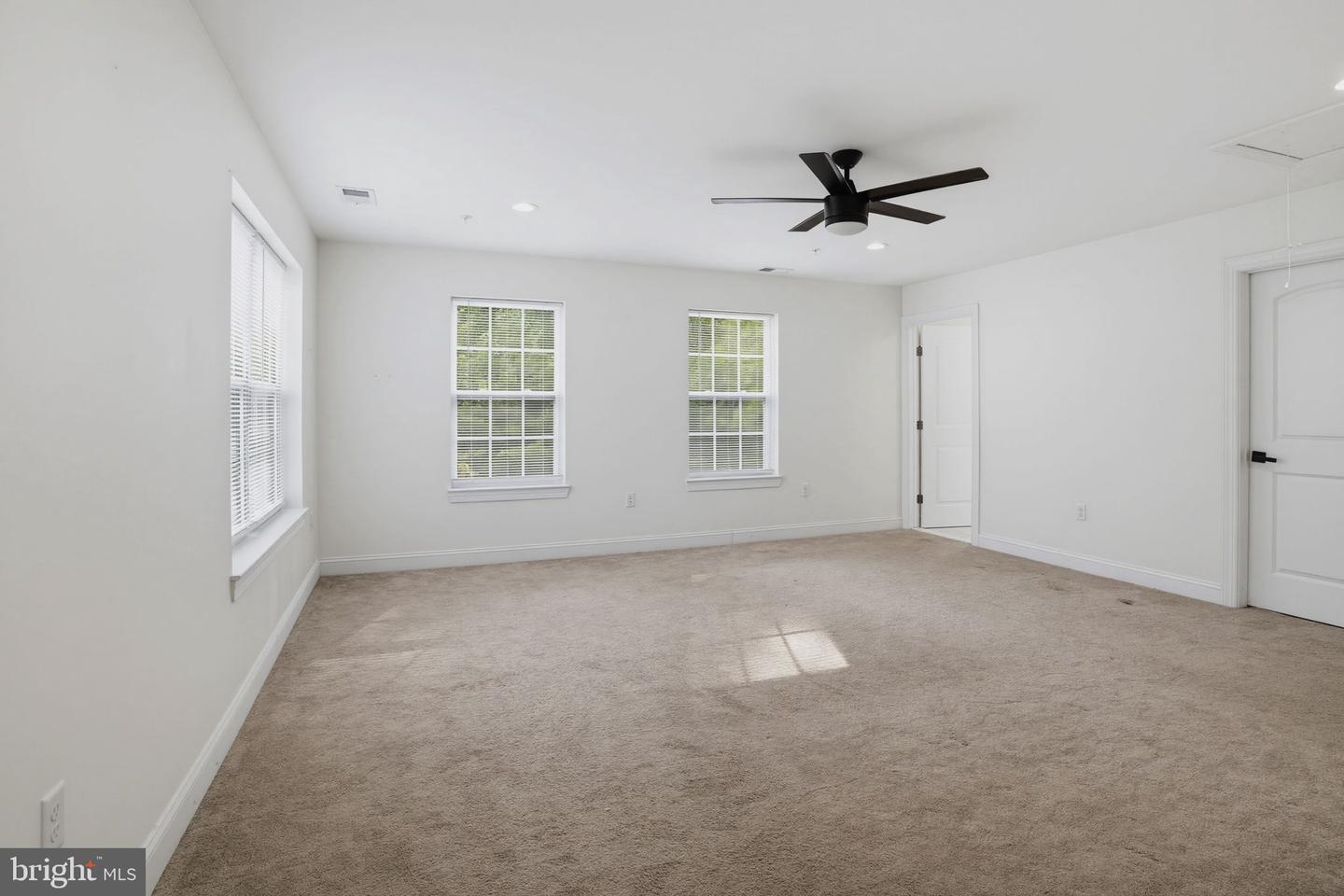 22621 Woods Ln Property Photo 20