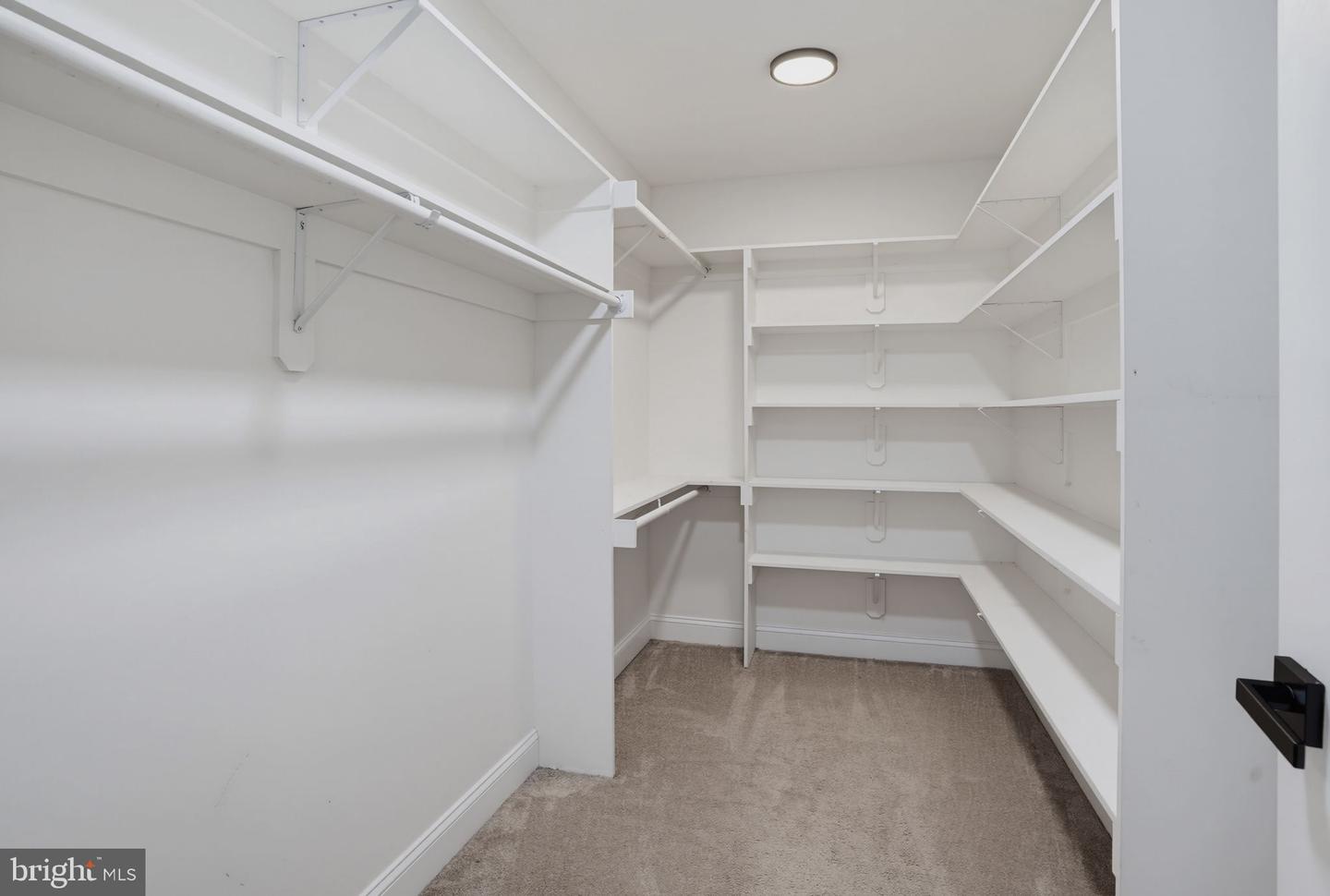 22621 Woods Ln Property Photo 21