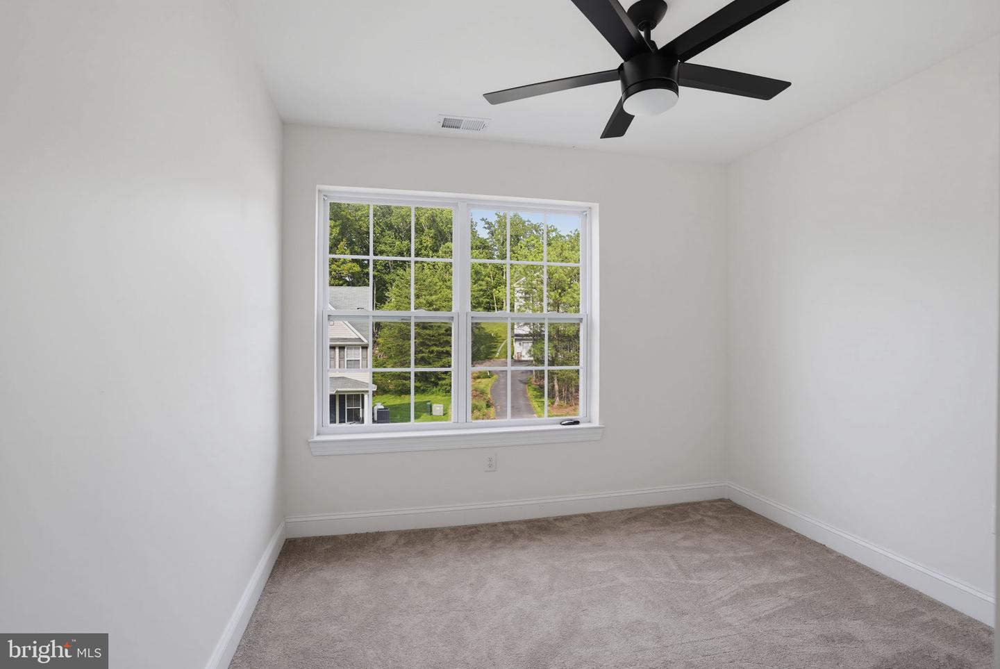 22621 Woods Ln Property Photo 25