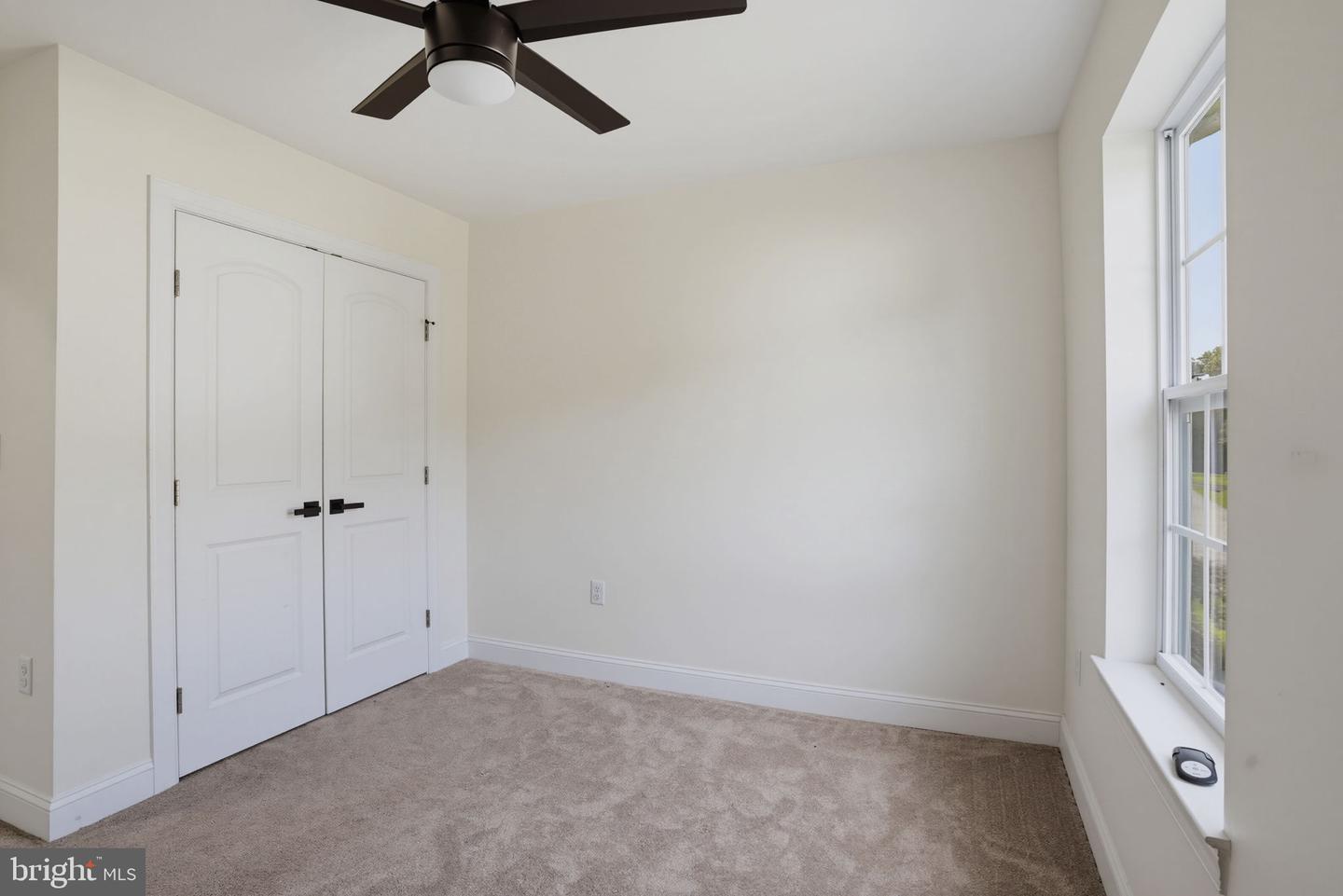 22621 Woods Ln Property Photo 29