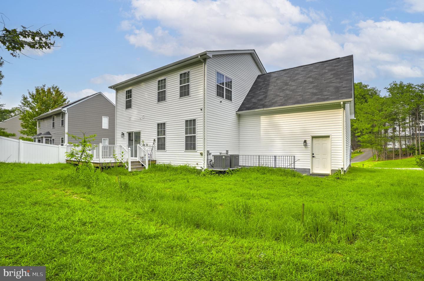22621 Woods Ln Property Photo 37