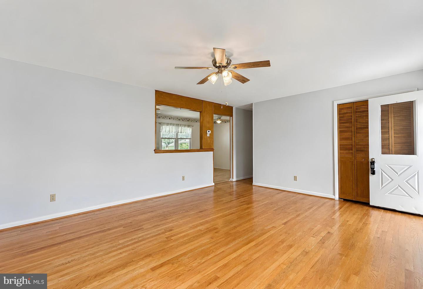 43927 Lanedon Dr Property Photo 9