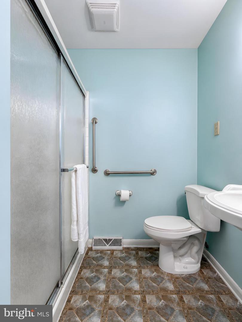 43927 Lanedon Dr Property Photo 30