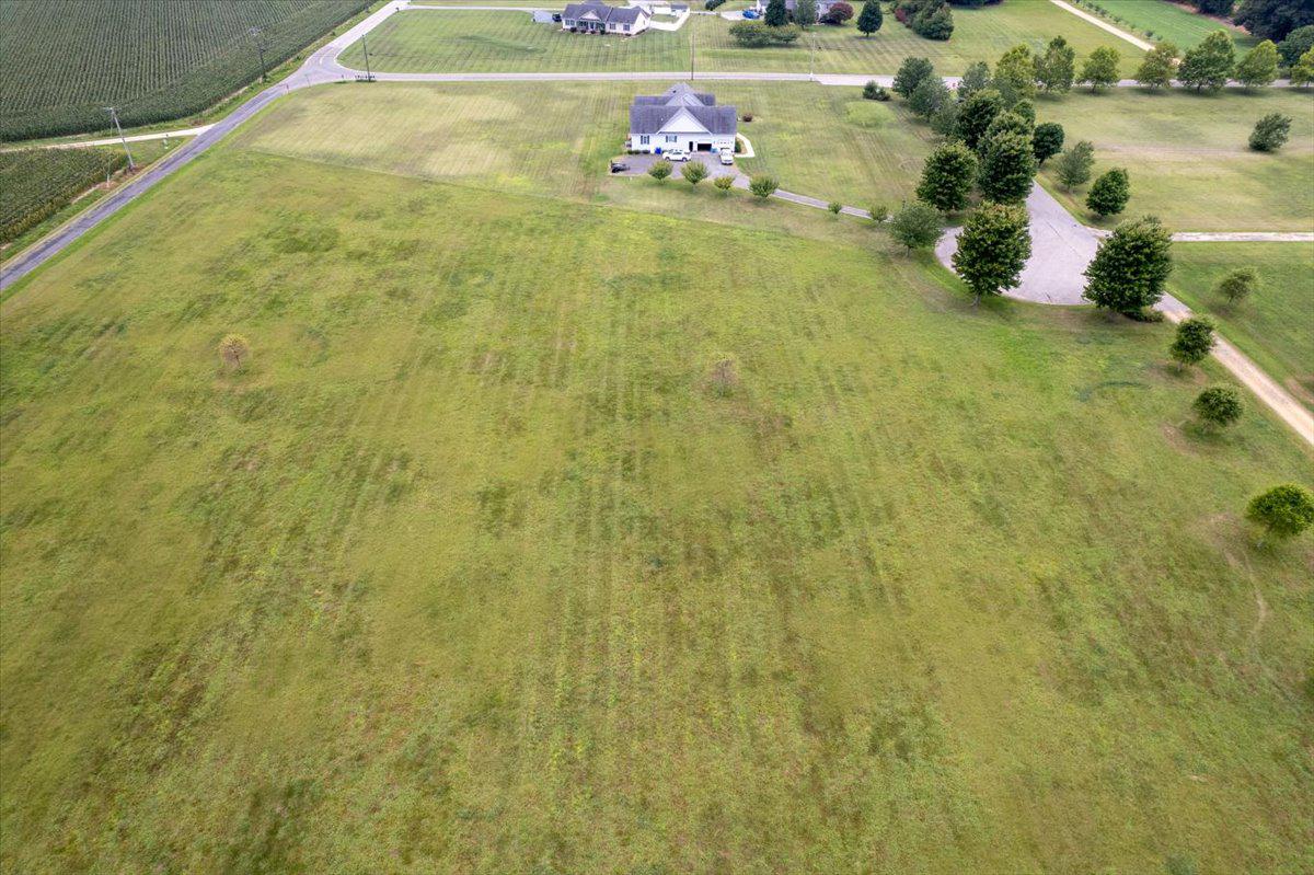 18035 Ellyn Ct Property Photo 10