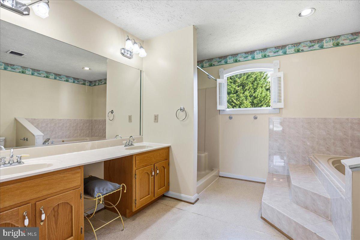 22715 Saint Winifreds Ln Property Photo 57