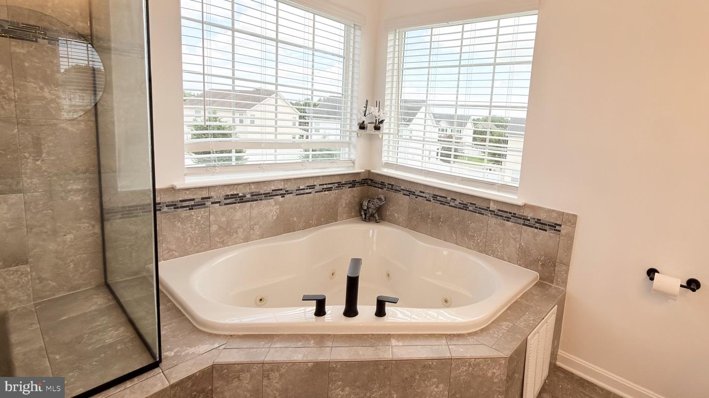 46805 Wentworth Ct Property Photo 25