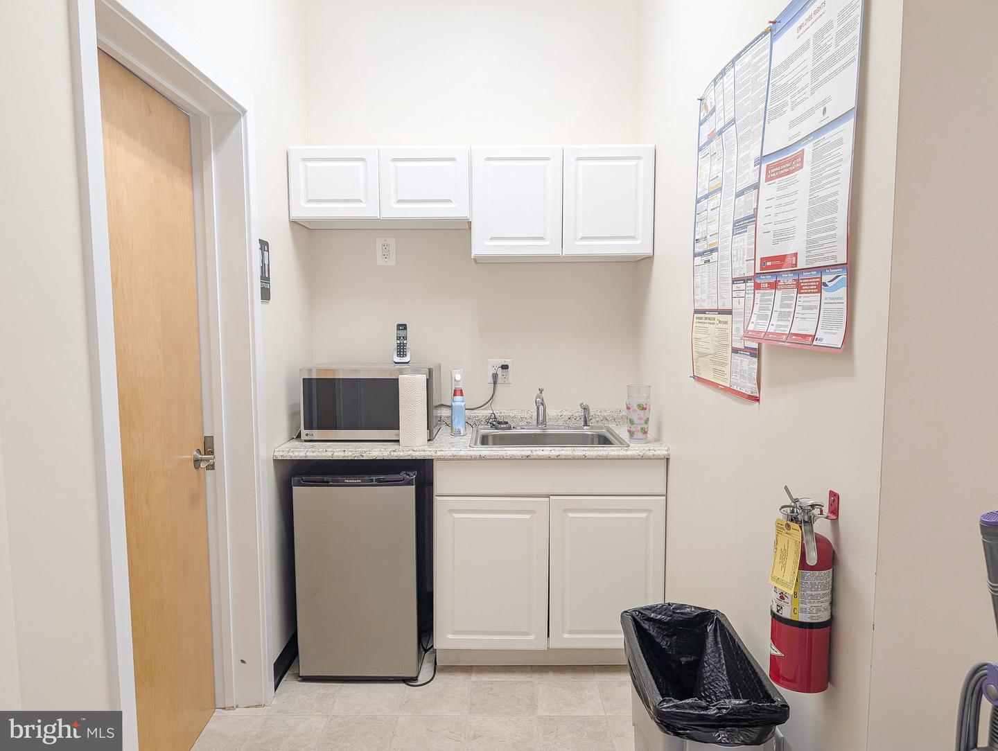 23680 Three Notch Rd #202-b Property Photo 10