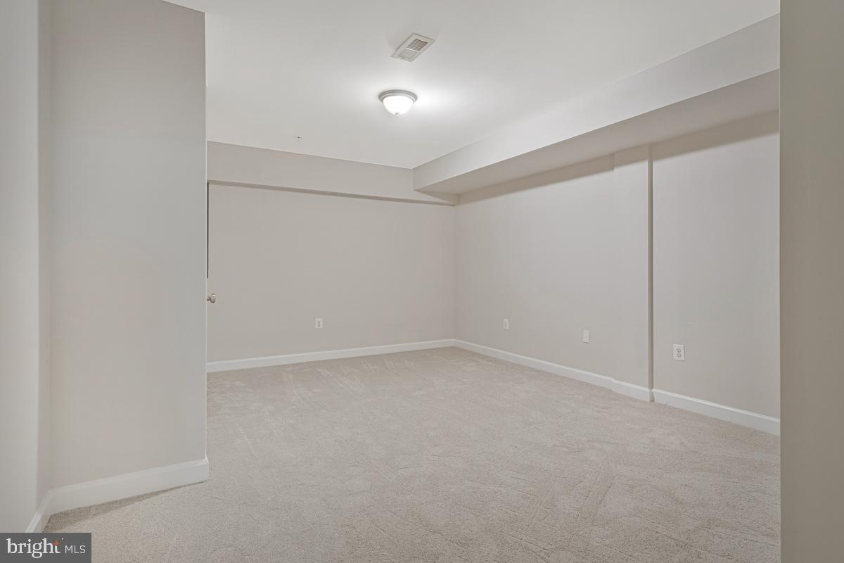 47158 Powhatan Ct Property Photo 39