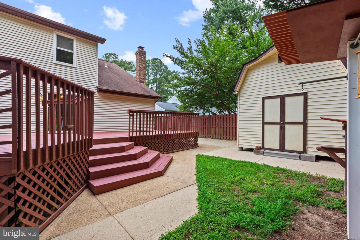 21268 Scarborough Dr Property Photo 24