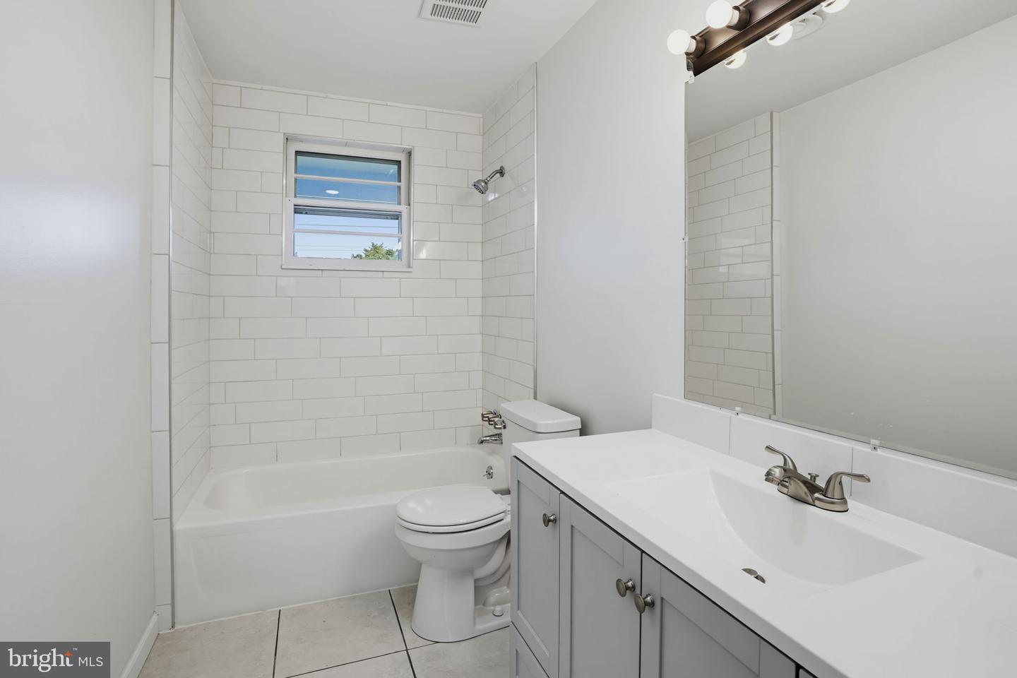 22775 Fairview Dr Property Photo 18