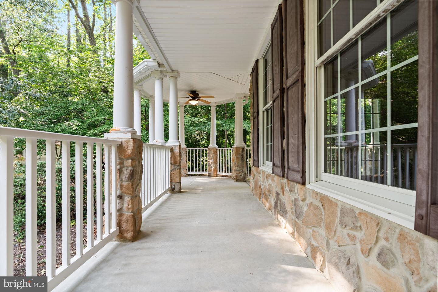 45105 Mill Creek Way Property Photo 3
