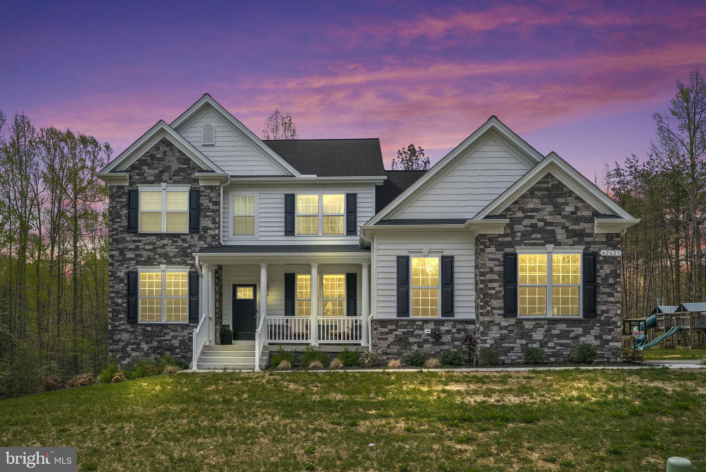 42625 Richly Ln Property Photo 1
