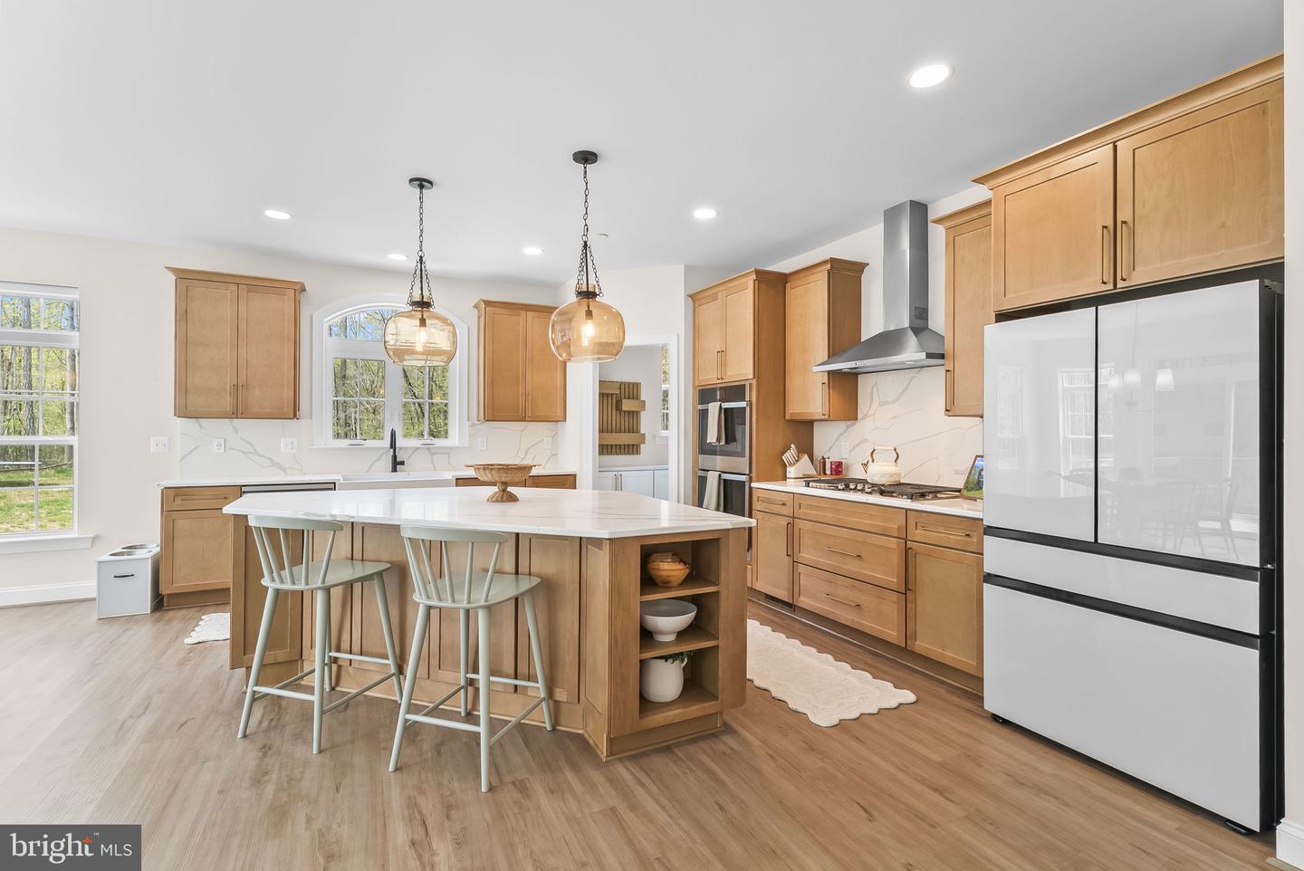42625 Richly Ln Property Photo 3