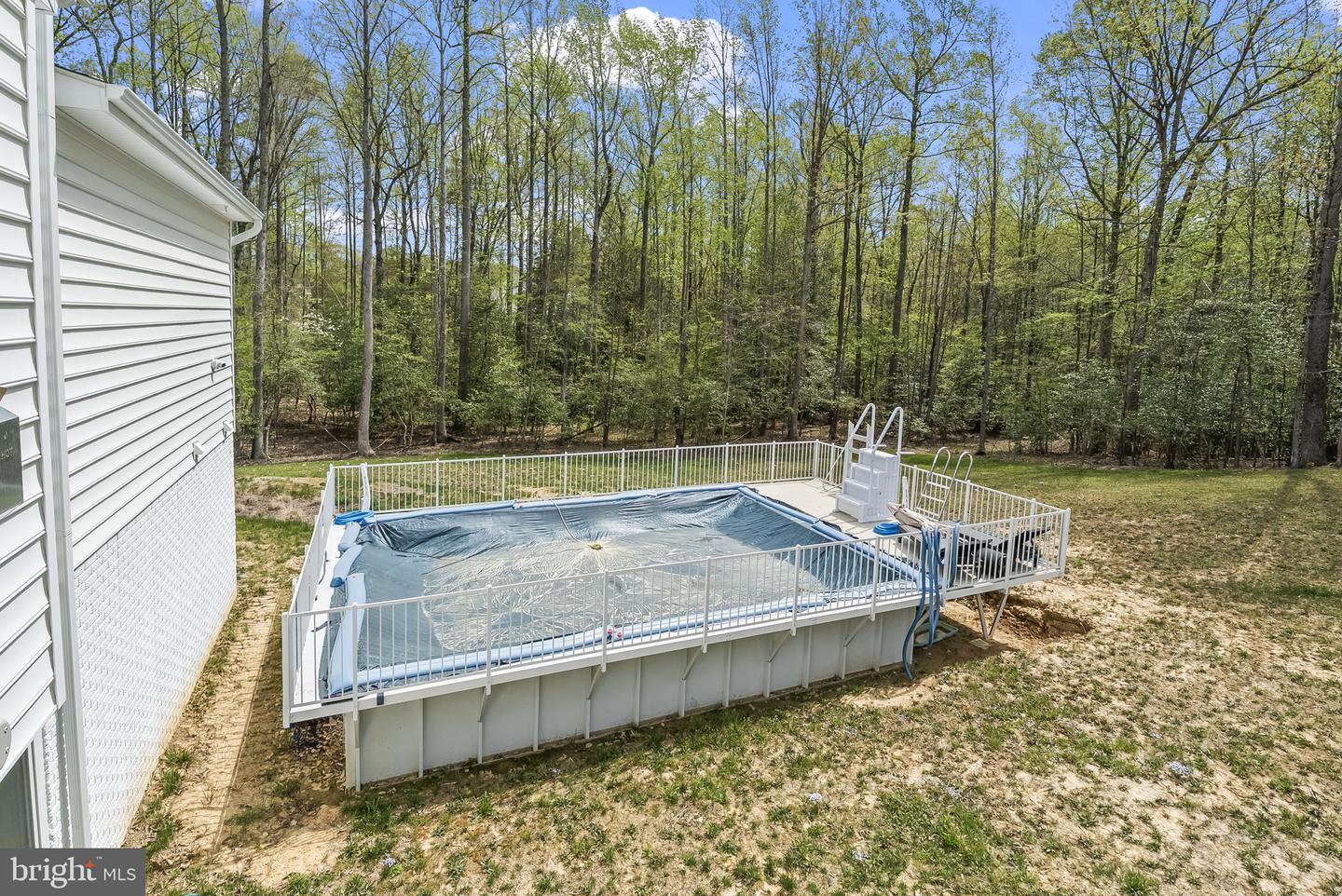 42625 Richly Ln Property Photo 13