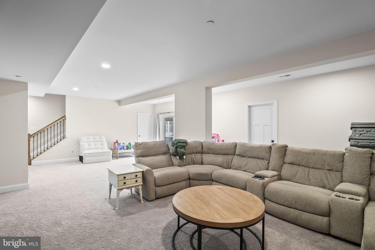 42625 Richly Ln Property Photo 30