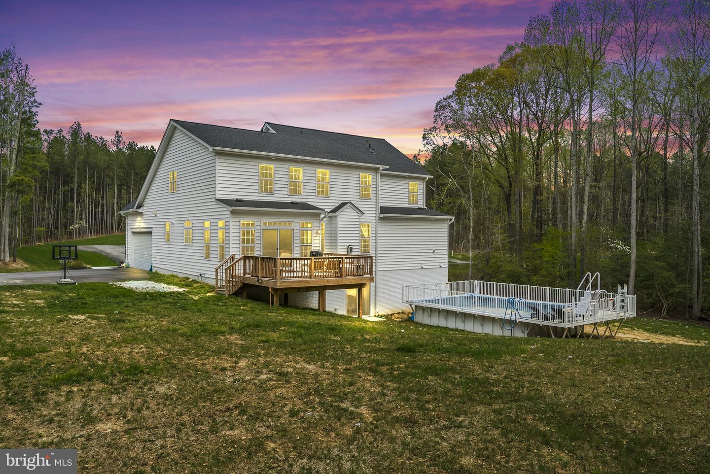 42625 Richly Ln Property Photo 38