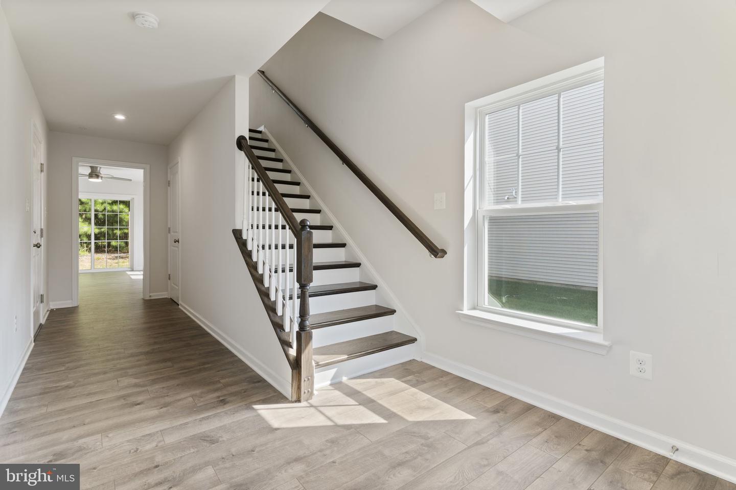 44042 Eucalyptus Way Property Photo 4