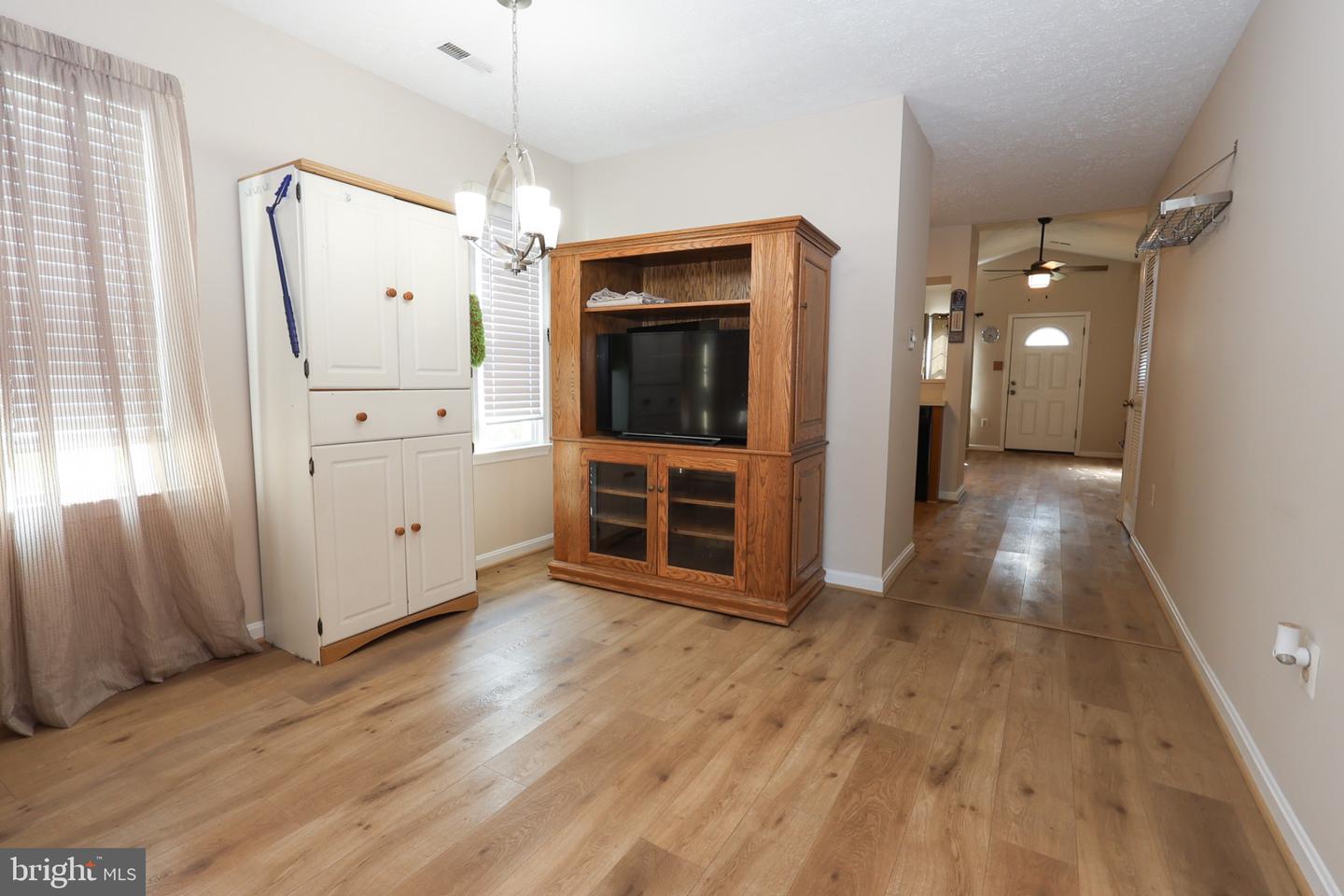 22079 Saint Josephs Cir Property Photo 8