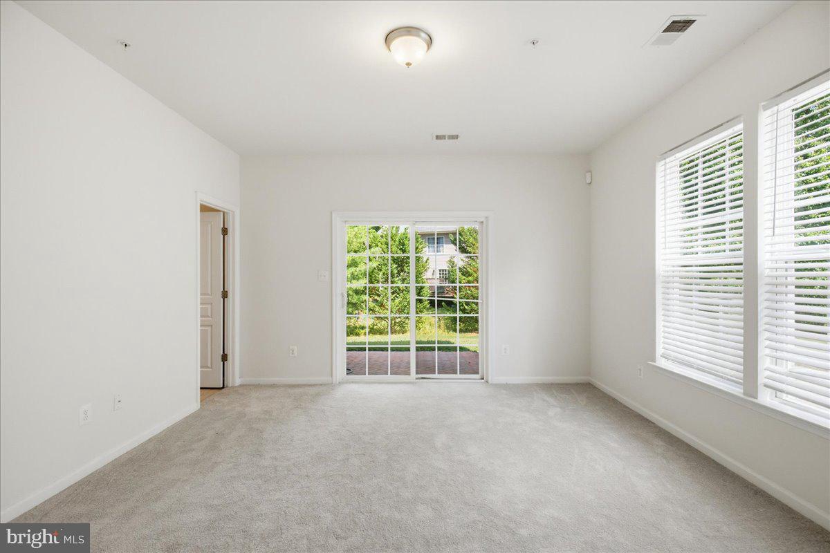 23192 Mountain Laurel Ln Property Photo 5