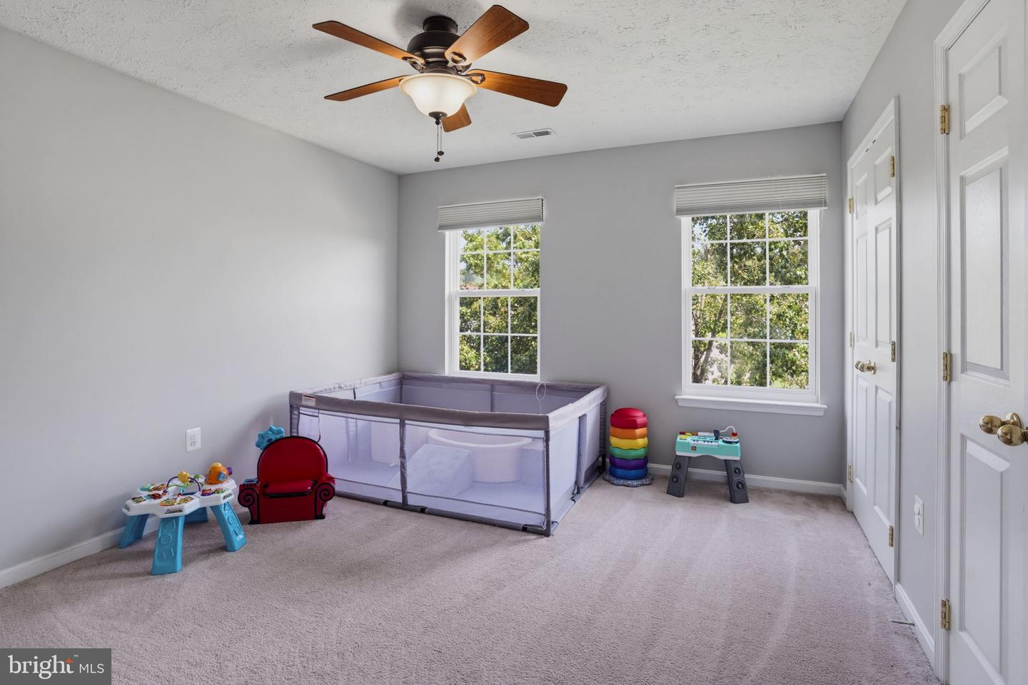 46699 Robert Leon Dr Property Photo 11