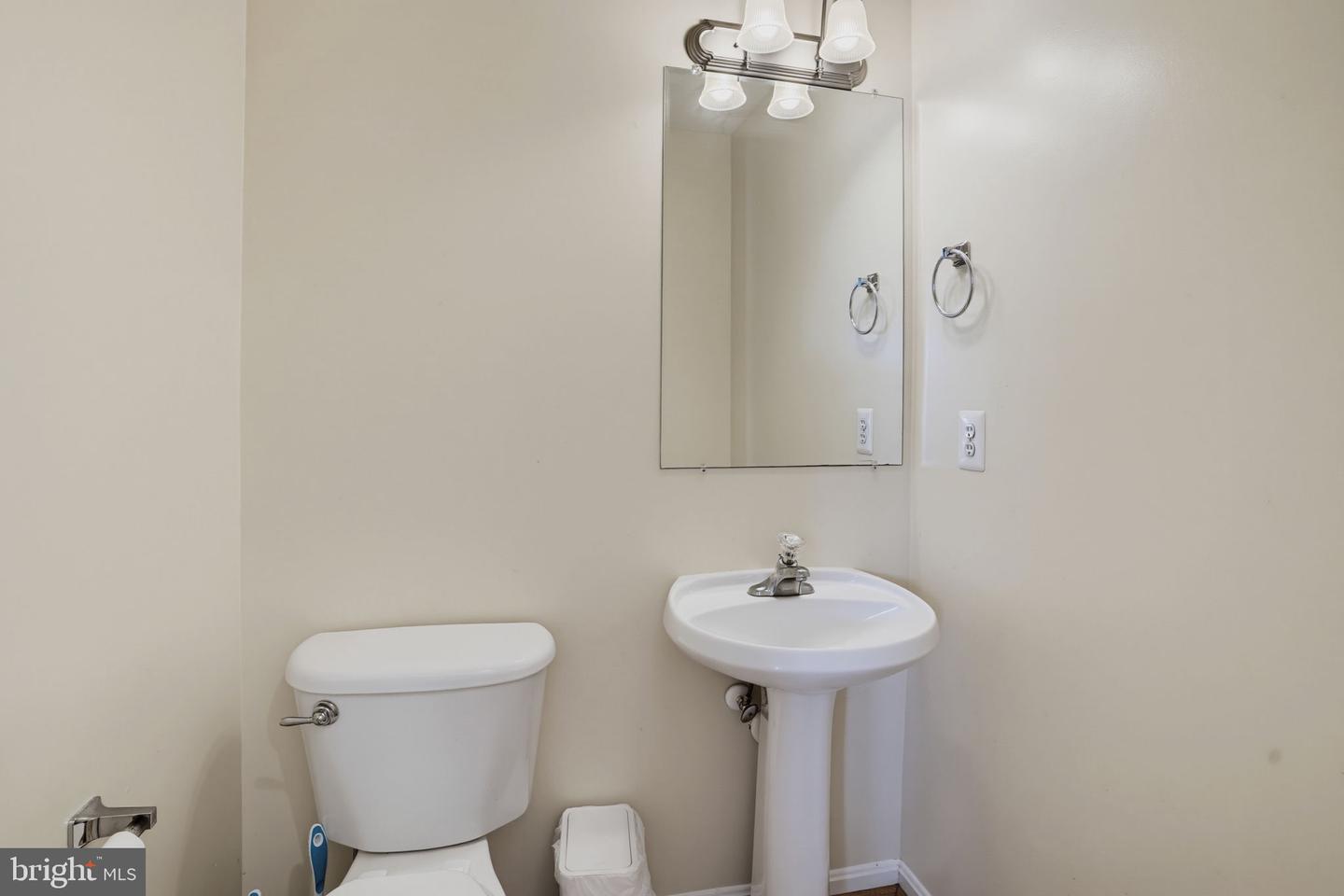 46699 Robert Leon Dr Property Photo 16