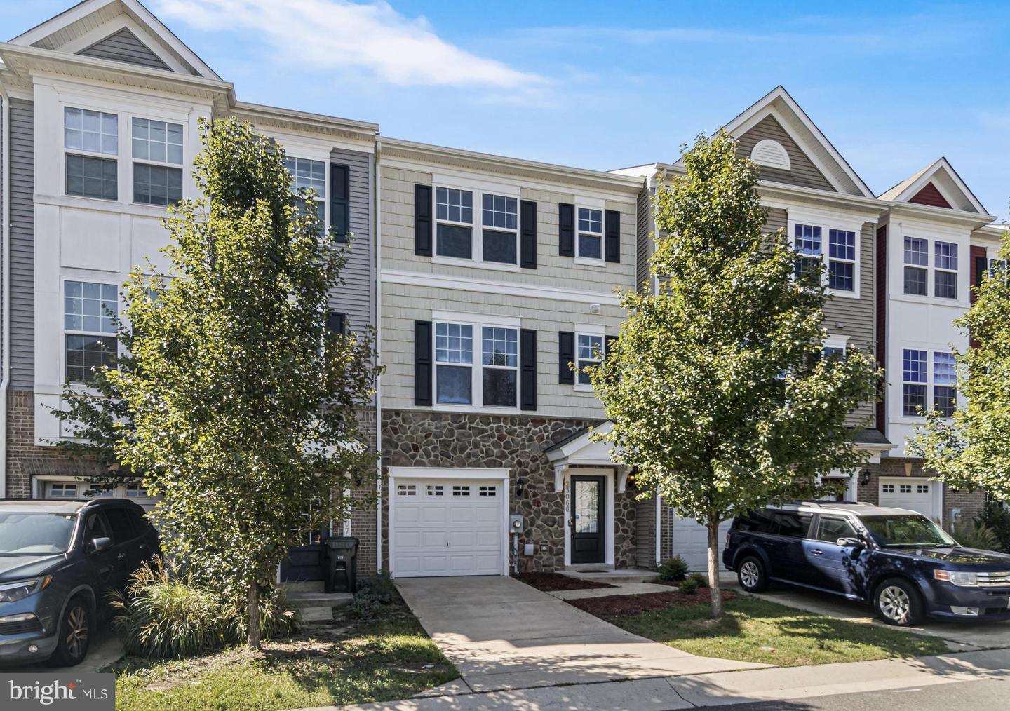 23066 MOUNTAIN LAUREL LN Property Photo 1