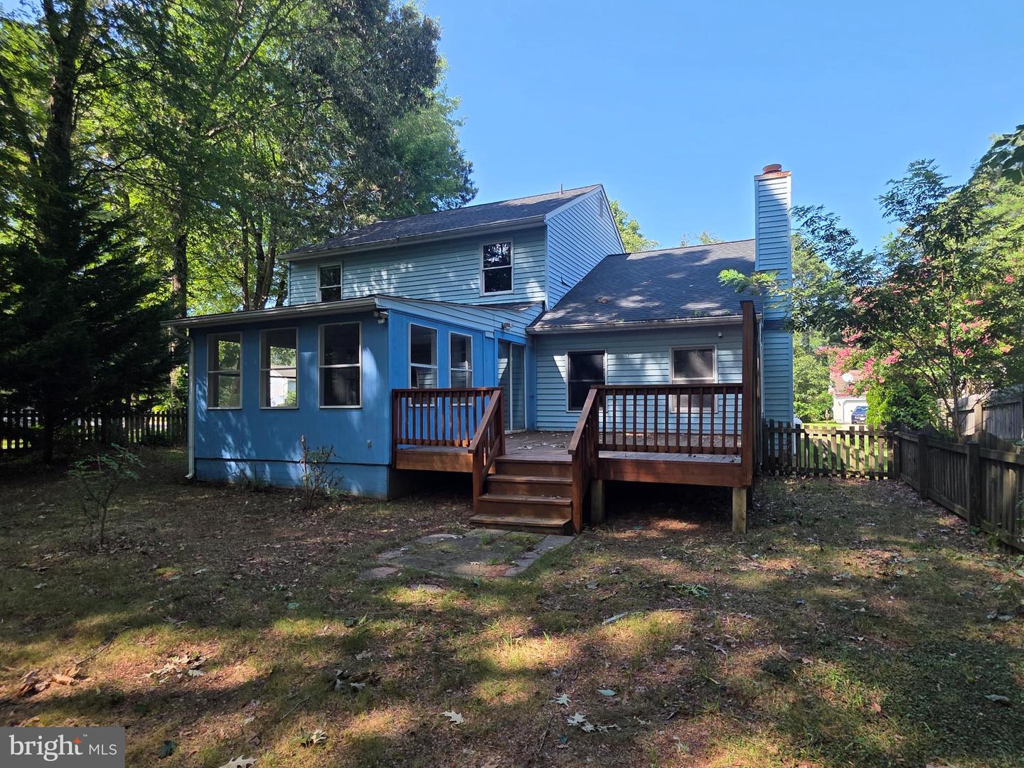 21301 Scarborough Dr Property Photo 2