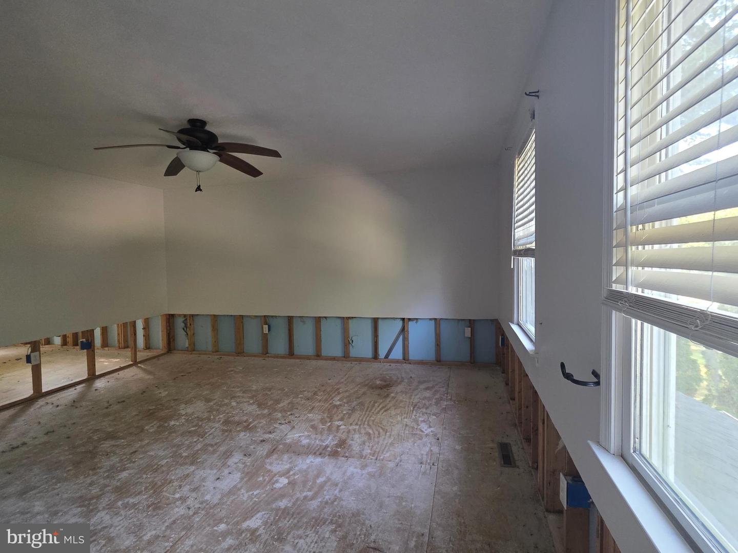 21301 Scarborough Dr Property Photo 11
