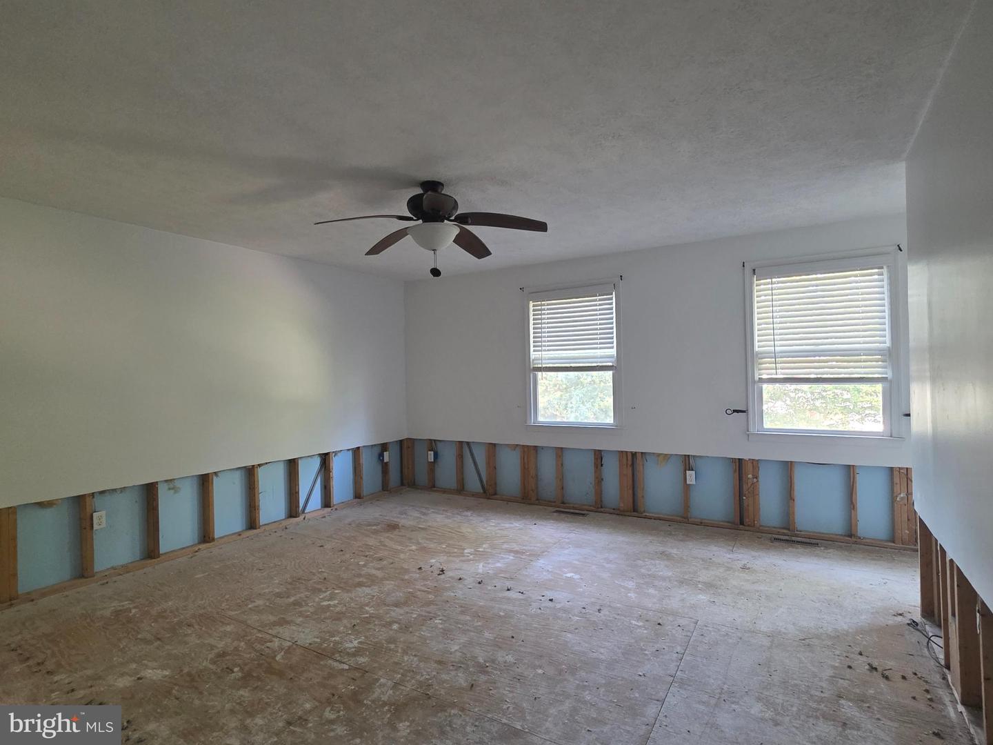 21301 Scarborough Dr Property Photo 14