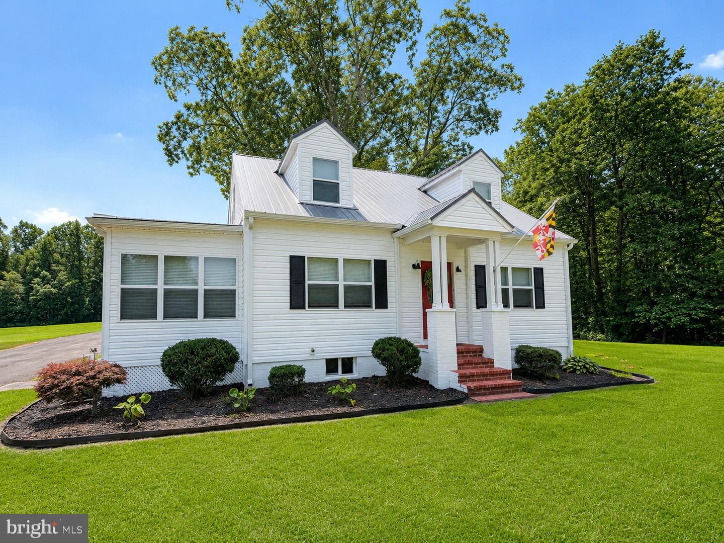 27495 Three Notch Rd Property Photo 2
