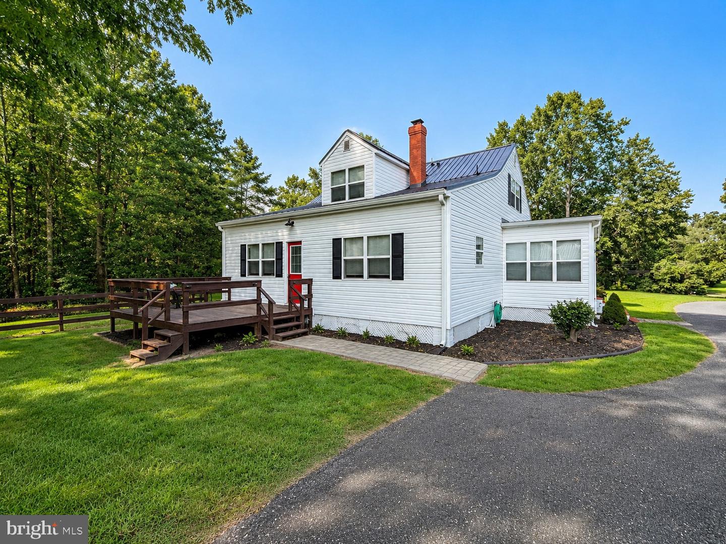 27495 Three Notch Rd Property Photo 4