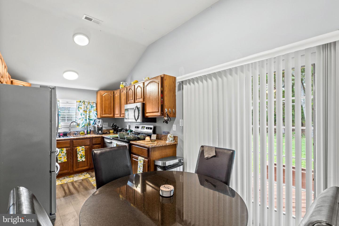 48090 Mayflower Dr Property Photo 8