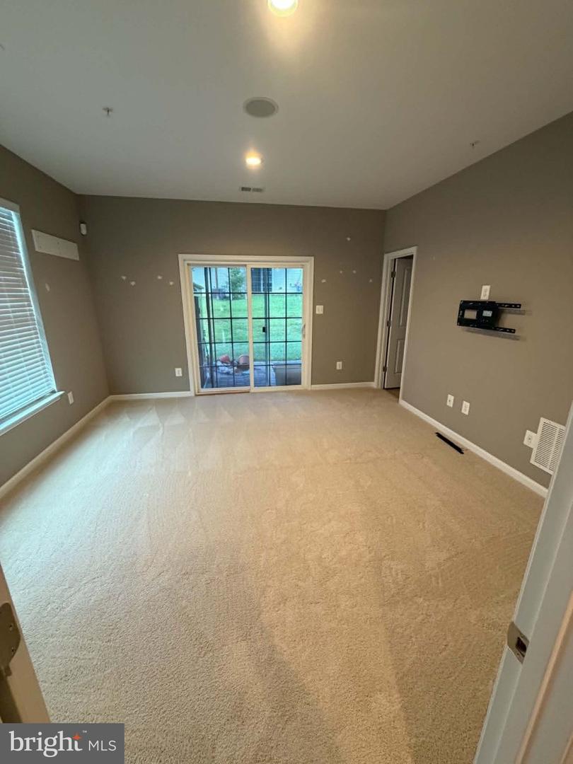 23248 Ambrosia Ln Property Photo 4
